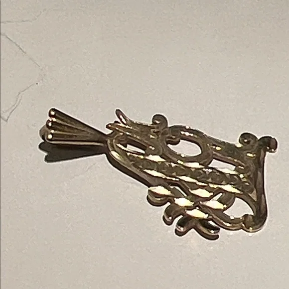 👩💐 ENGRAVED “#1 MOM” STAMPED AM 14 K GOLD MOTHER’S DAY PENDANT FOR NECKLACES - Picture 11 of 13